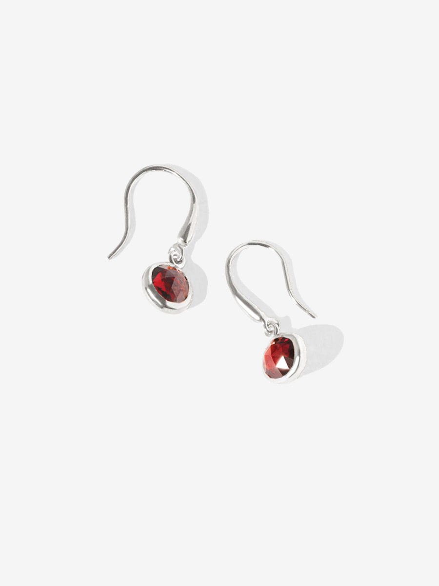 Orecchini a gancio in argento sterling con pietra portafortuna di gennaio e granato