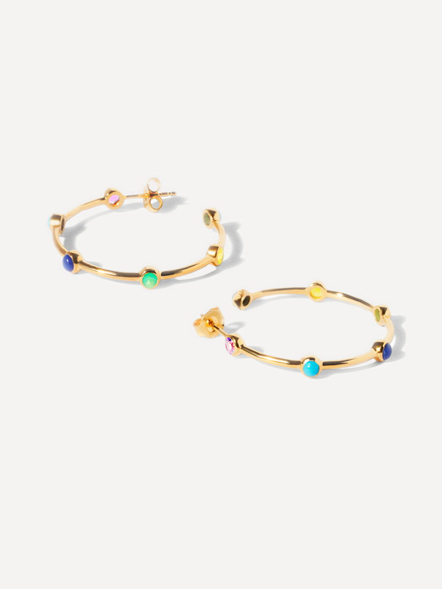 Boucles d'oreilles créoles en or serties de pierres précieuses multicolores
