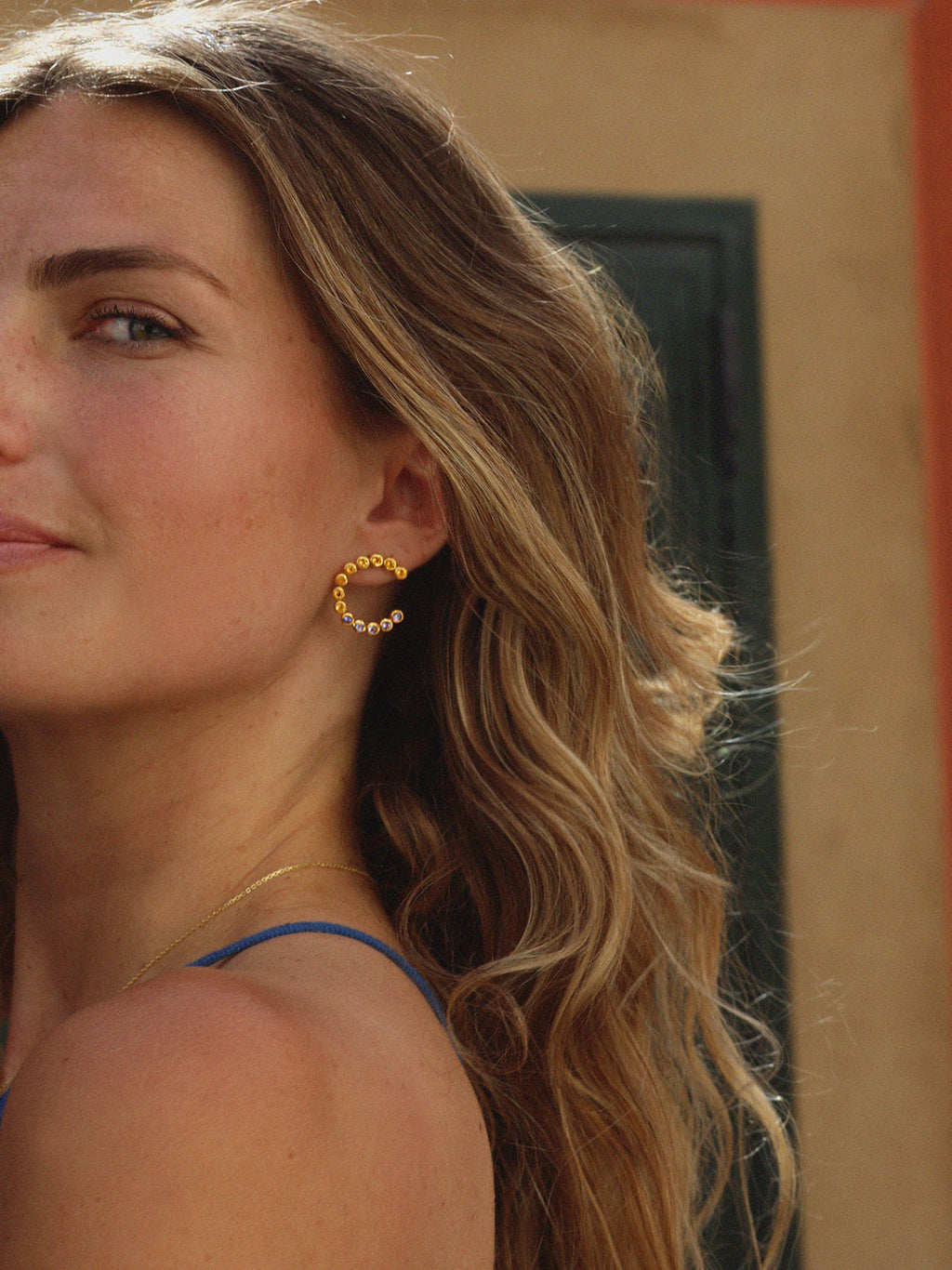 Boucles d'oreilles pendantes en pierre de lune plaquées or 18 carats