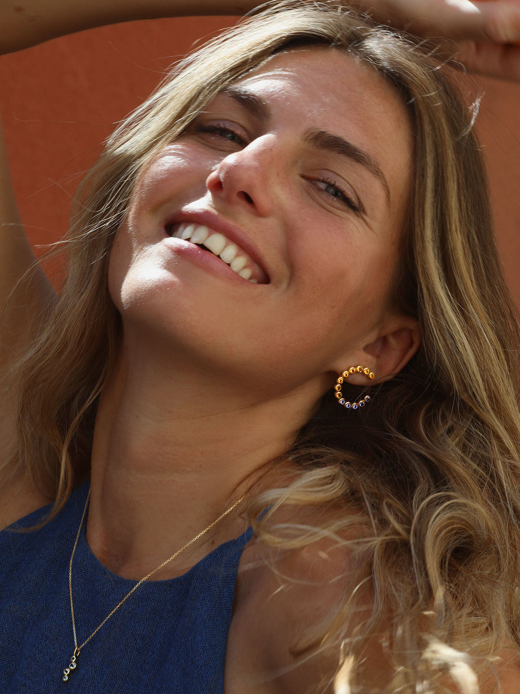 Boucles d'oreilles pendantes en pierre de lune plaquées or 18 carats