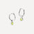 Pendientes Huggies de plata de ley con piedra natal de agosto: peridoto