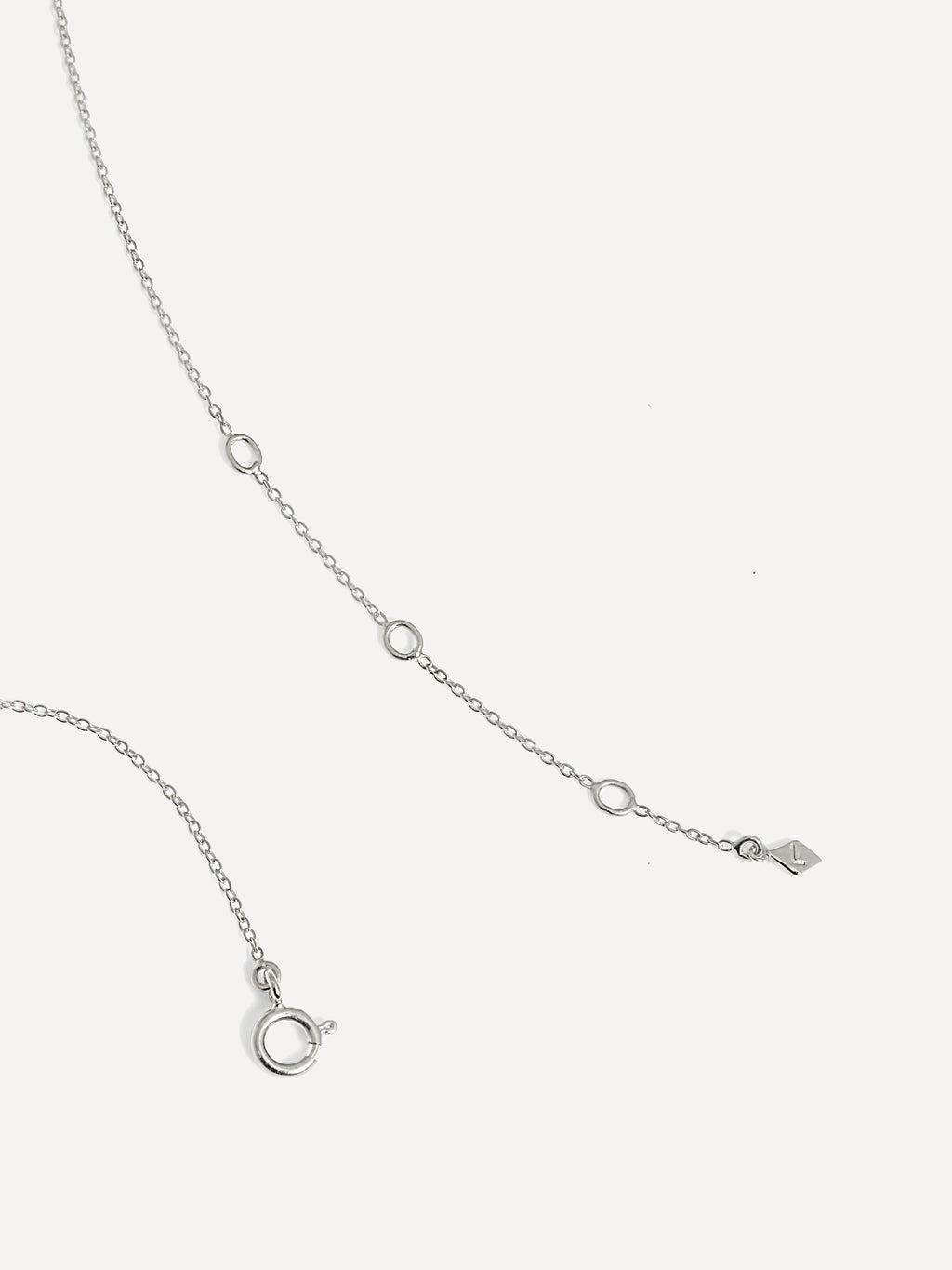 Collar con colgante de piedra preciosa de plata de ley y topacio azul para marzo