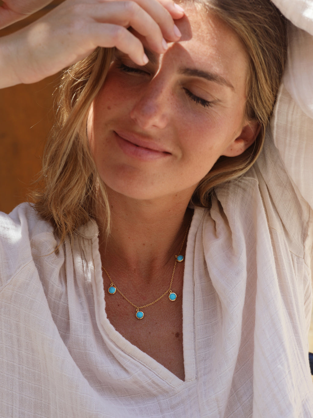 Collier « Dusk Dancer » en vermeil 18 carats avec 5 pendentifs en turquoise et pierres précieuses