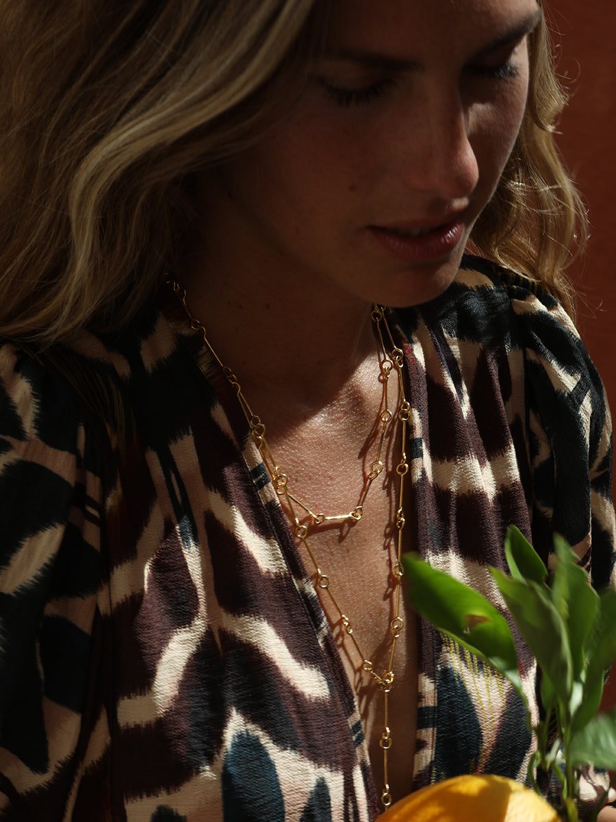 Gold Sinature Link Lariat Chain Necklace (26")