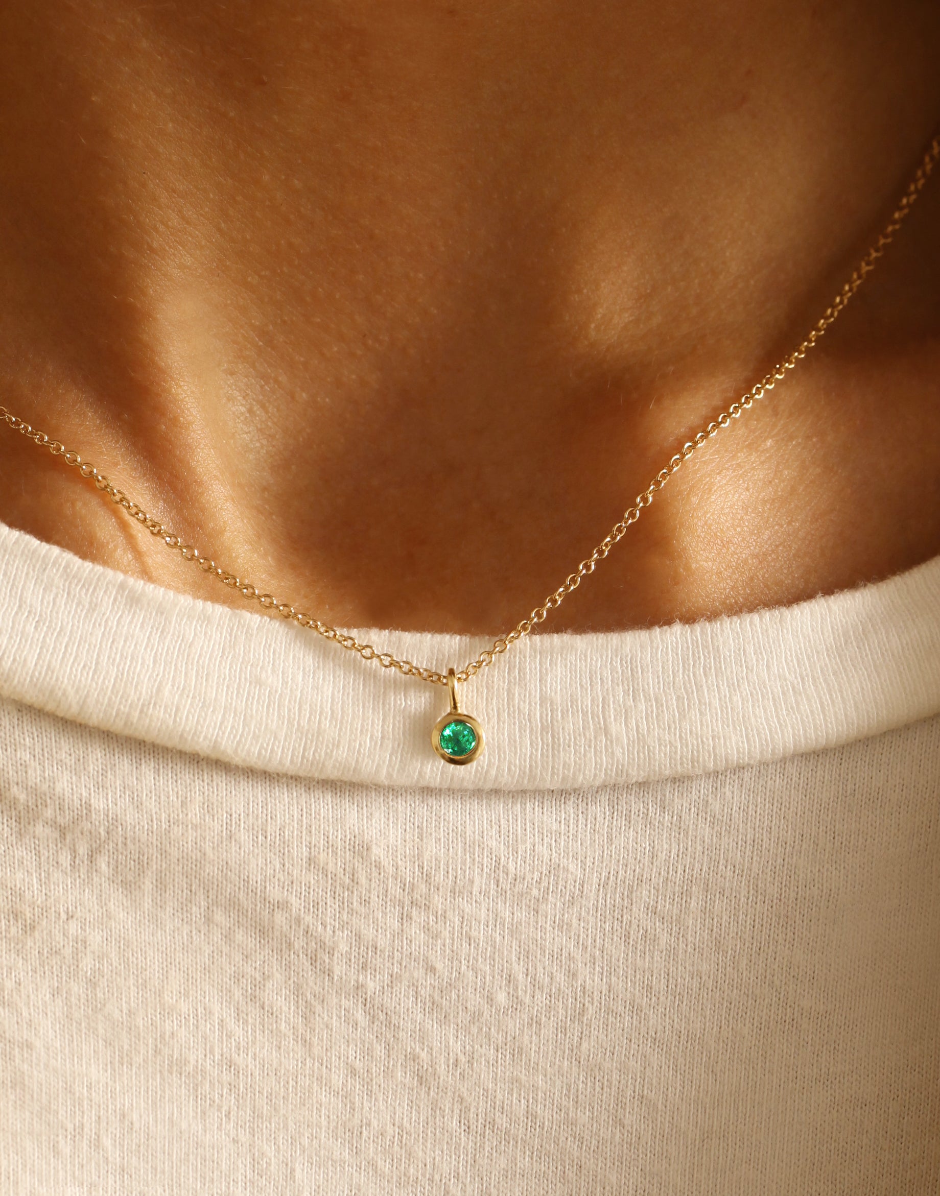 May 9K Gold Birthstone Gemstone Pendant Necklace Emerald