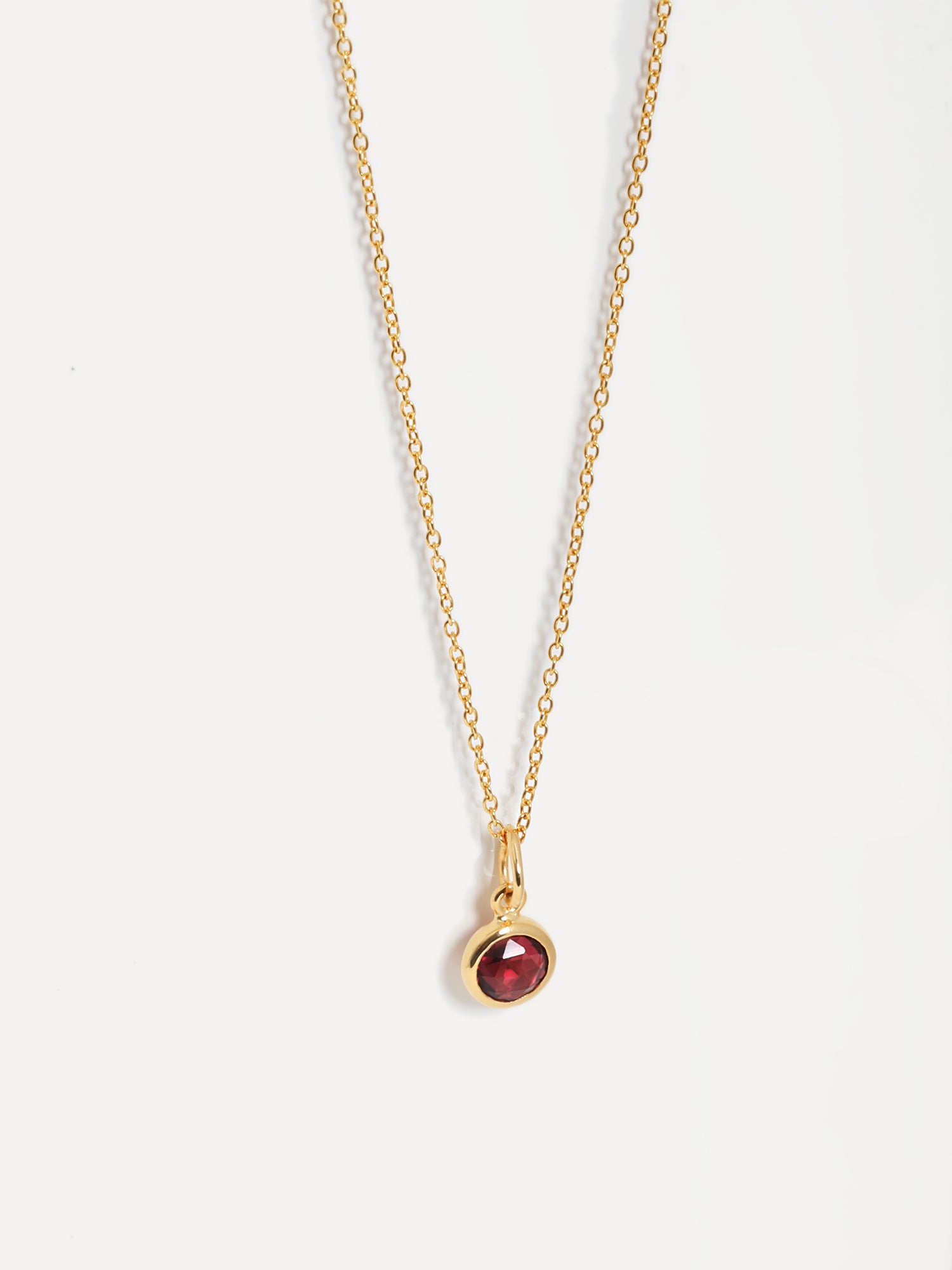Collana con ciondolo in pietra preziosa e granato in oro vermeil 18k di gennaio