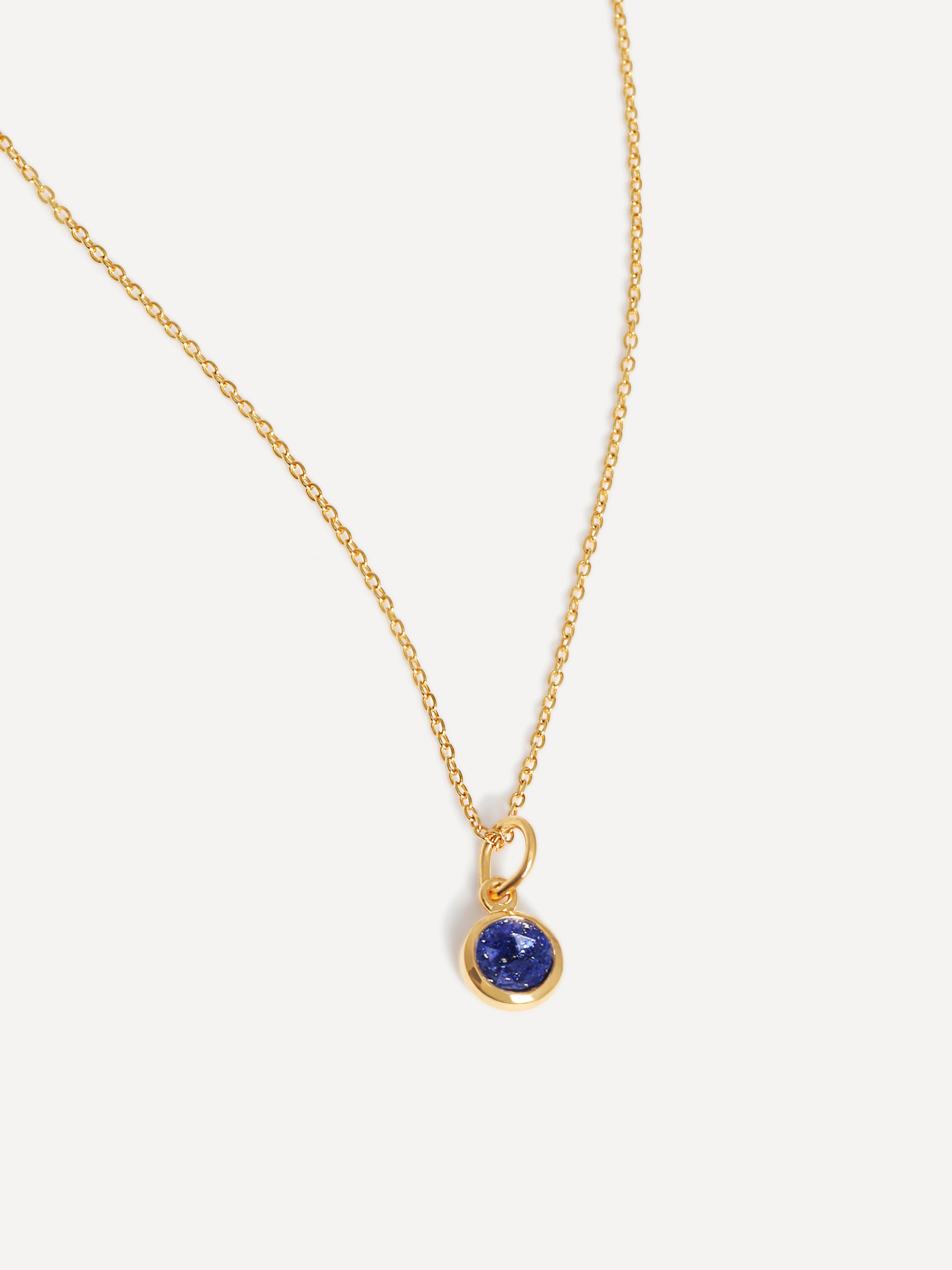 Collana con ciondolo in pietra preziosa in vermeil oro 18k e lapislazzuli